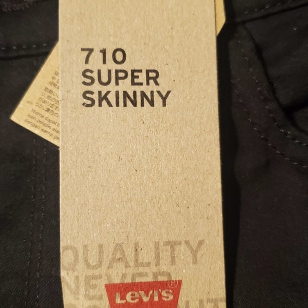 Levi 710 Super Skinny